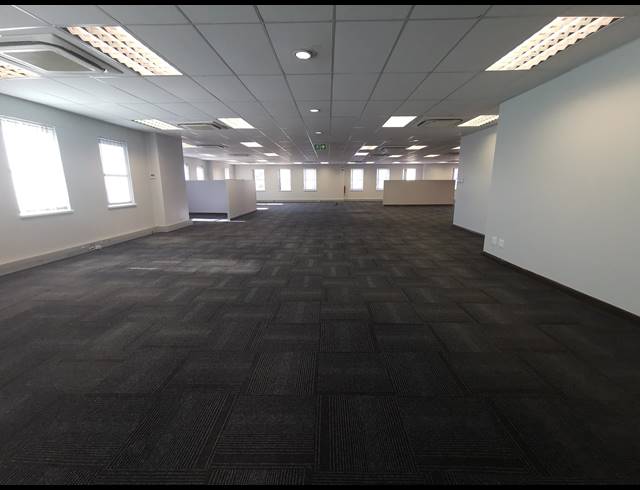 392M² OFFICE TO LET IN TYGER VALLEY